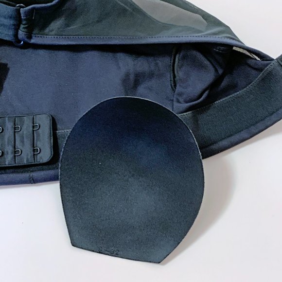 NWT High Support Sports Bra in DryMove™ Size Small H&M - Picture 13 of 15